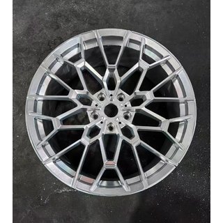 Smidda fälgar OEM R22 V2 (set om 4) BMW 5/i5-serie G60/G60E/G61 2023– foto 1