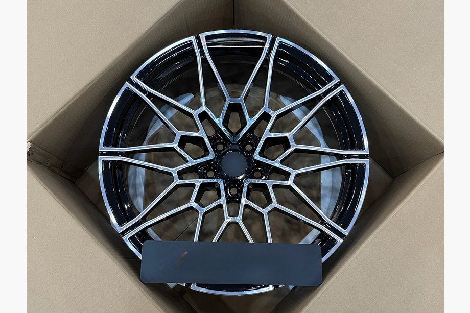 BMW 4-serien G22/23/26 2020– Smidda OEM-fälgar R19 R20 V6 (4 st) Image