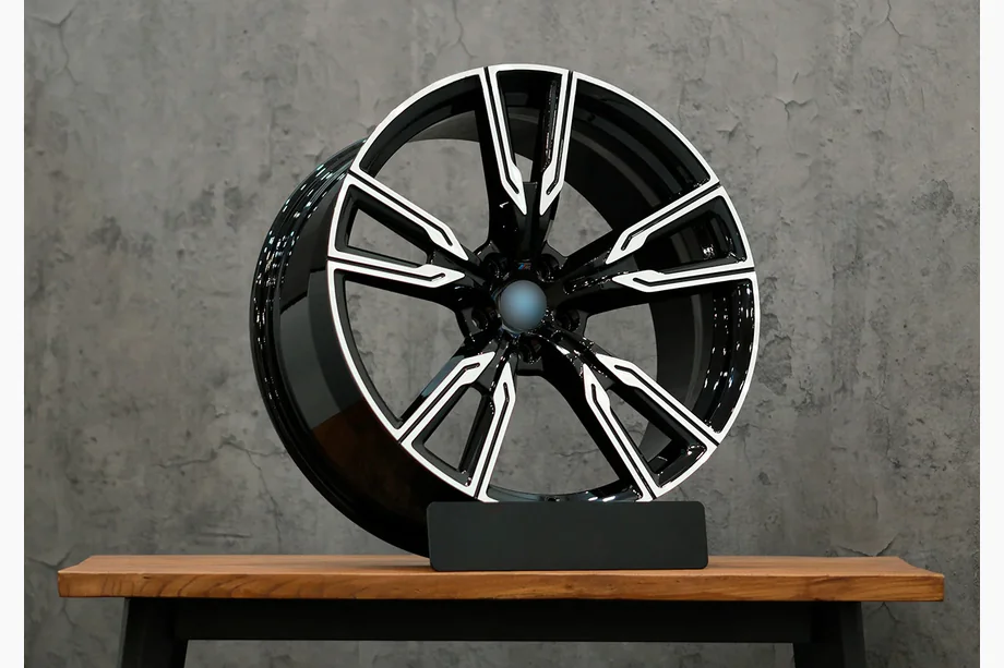 BMW 7-serien G11/G12 2015–2022 Smidda OEM fälgar R20 (4 st) Image