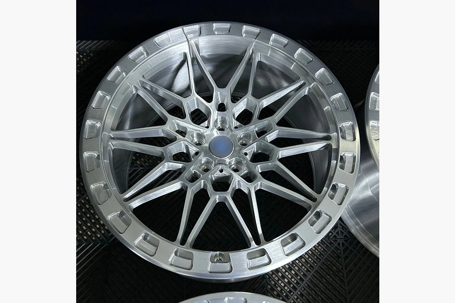 BMW 4-serien G22/23/26 2020– Smidda OEM fälgar R19 R20 V7 (4 st) Image