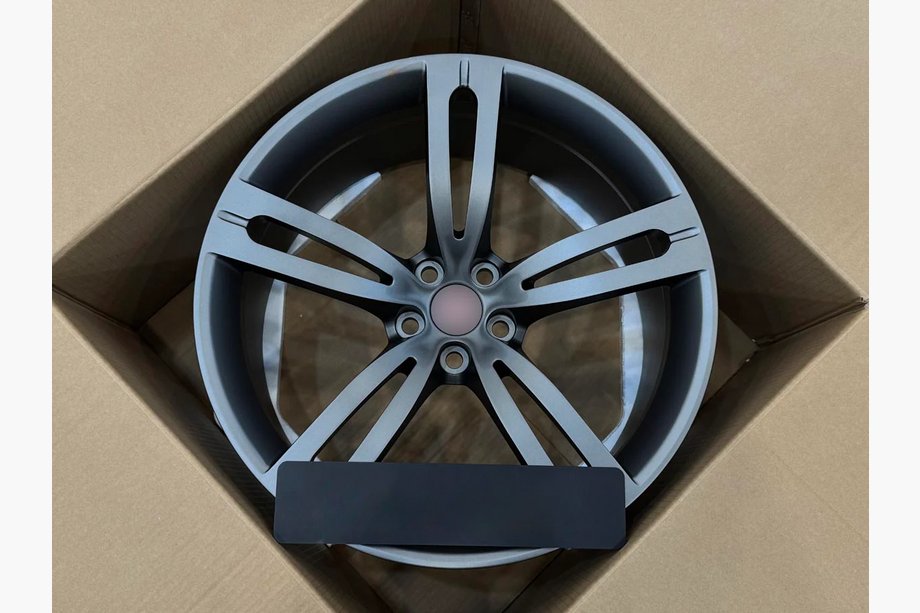 Jaguar XJ 2010– Smidda OEM-fälgar R20 V1 (4 st.) Image