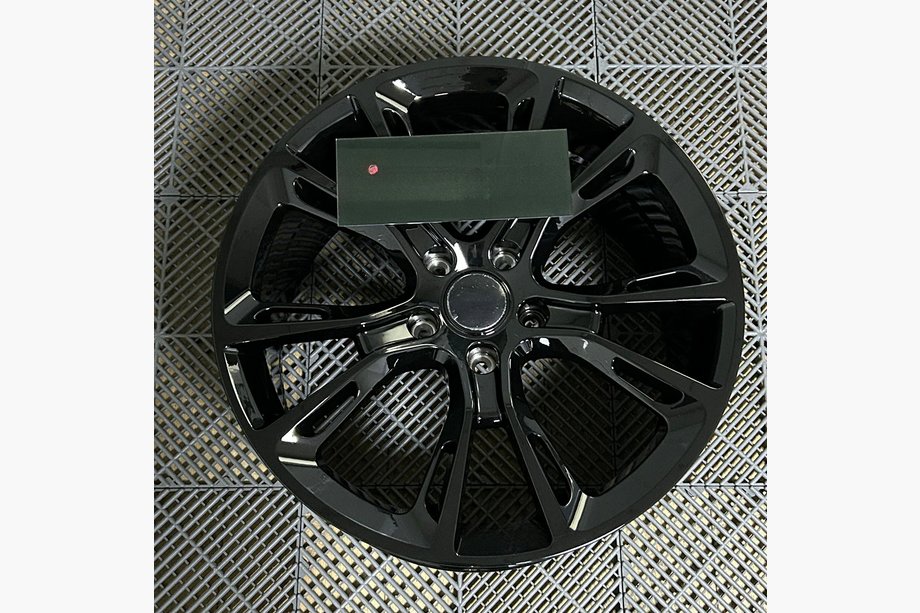 Jeep Grand Cherokee WK2 2010–2021 Smidda OEM-fälgar R20 V2 (4 st) Image