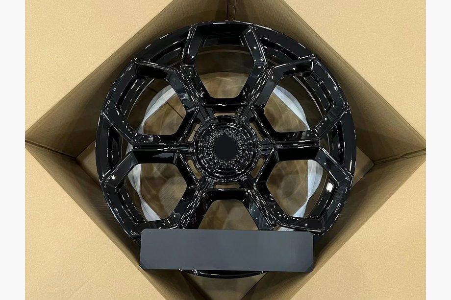 Lamborghini Aventador 2011–2022 Smidda OEM-fälgar R20 R21 V6 (4 st) Image