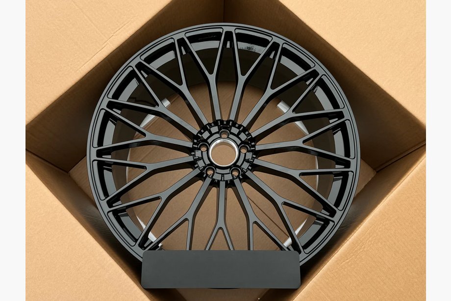 Lamborghini Urus 2018– Smidda fälgar OEM R23 V7 (4 st) Image