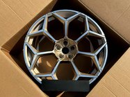 Lamborghini Urus 2018– Smidda OEM-fälgar R24 (4 st) foto 11
