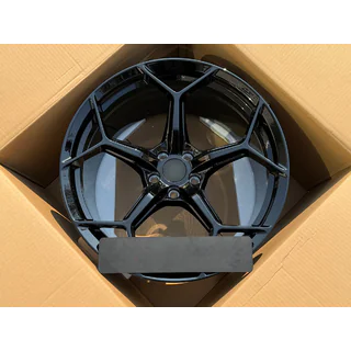 Smidda OEM-fälgar R20 V3 (4 st) Lamborghini Huracan 2014– foto 1