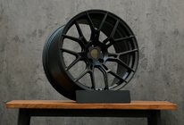 Lamborghini Huracan 2014– Smidda OEM-fälgar R19 V3 (4 st) foto 1