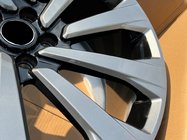 Range Rover V L460 2021– Smidda fälgar OEM R23 V2 (4 st) foto 7