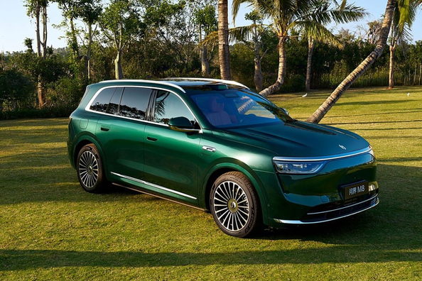 Test: elversionen av SUV:en AITO M8