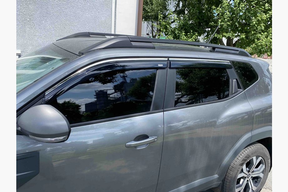 Dacia Duster 2024– Vindavvisare med kromlist Niken Luxury (4 st) Foto 5