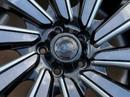 Range Rover V L460 2021– Smidda OEM-fälgar R22 (4 st) foto 8