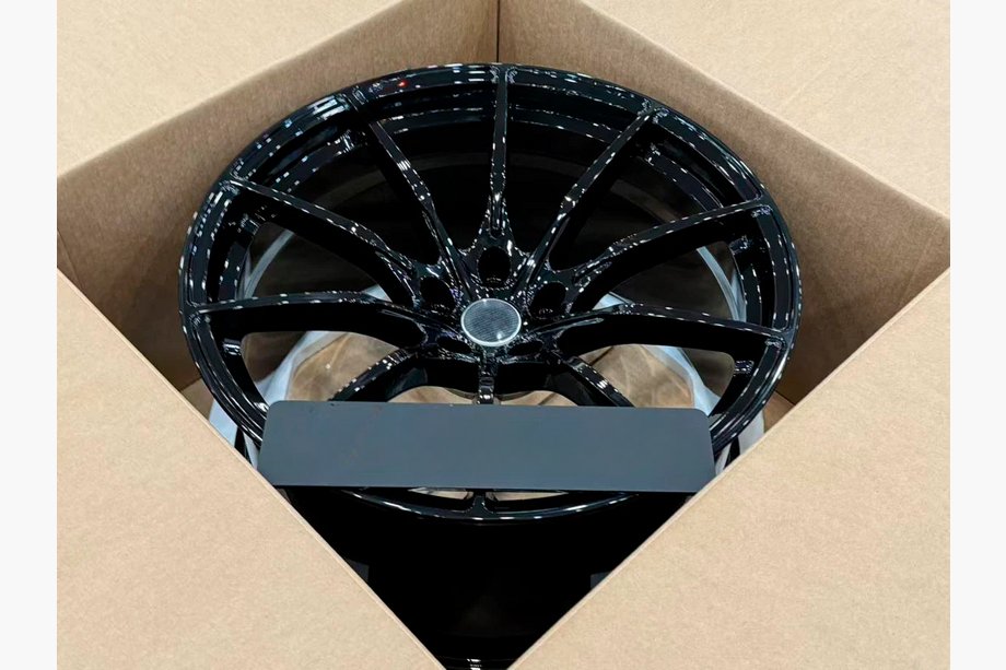 McLaren 540C/570S 2015–2020 OEM smidda fälgar R19 R20 V1 (4 st) Foto 3