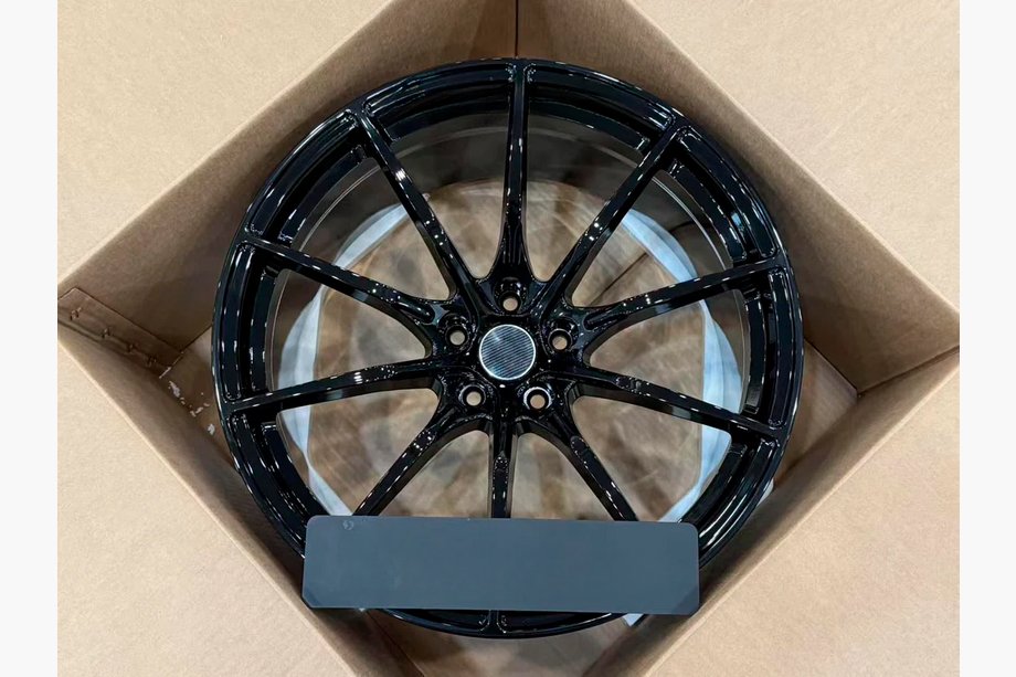 McLaren 540C/570S 2015–2020 OEM smidda fälgar R19 R20 V1 (4 st) Foto 1