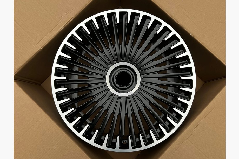 Mercedes S-class W223 2020– Smidda OEM-fälgar R22 V5 (4 st) Image