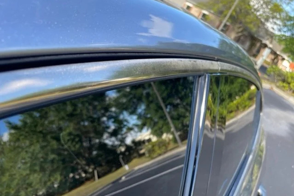 Varför mörknar kromet på bilen och hur får du tillbaka glansen?