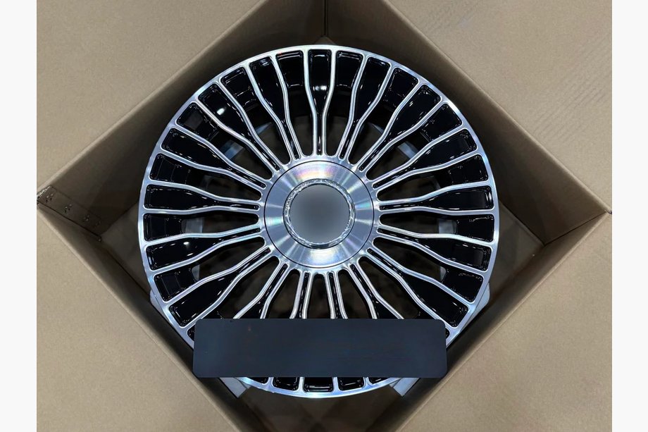 Mercedes S-class W223 2020– Smidda fälgar OEM R19 V2 (4 st) Foto 1