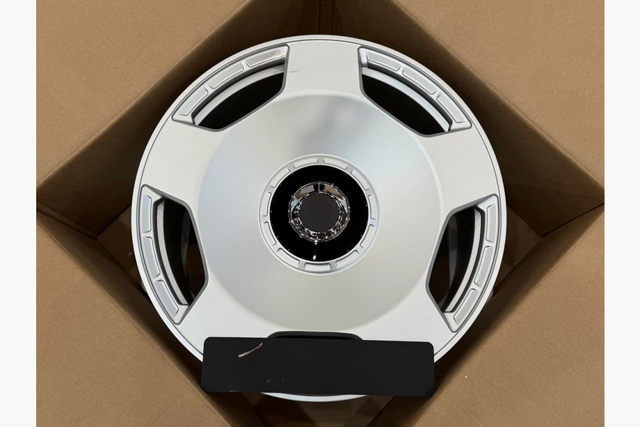 Mercedes G-Class W463 2018–2024 Smidda OEM-fälgar R22 V5 (4 st) Image