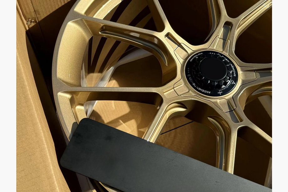 Porsche 911 (992) 2018– Smidda OEM fälgar R20 R21 V23 (4 st) Foto 9
