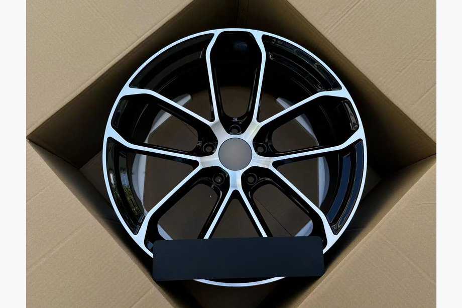 Porsche Cayenne 2018– Smidda fälgar OEM R21 V2 (4 st) Image