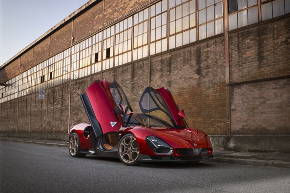 Test: Alfa Romeo 33 Stradale 2023