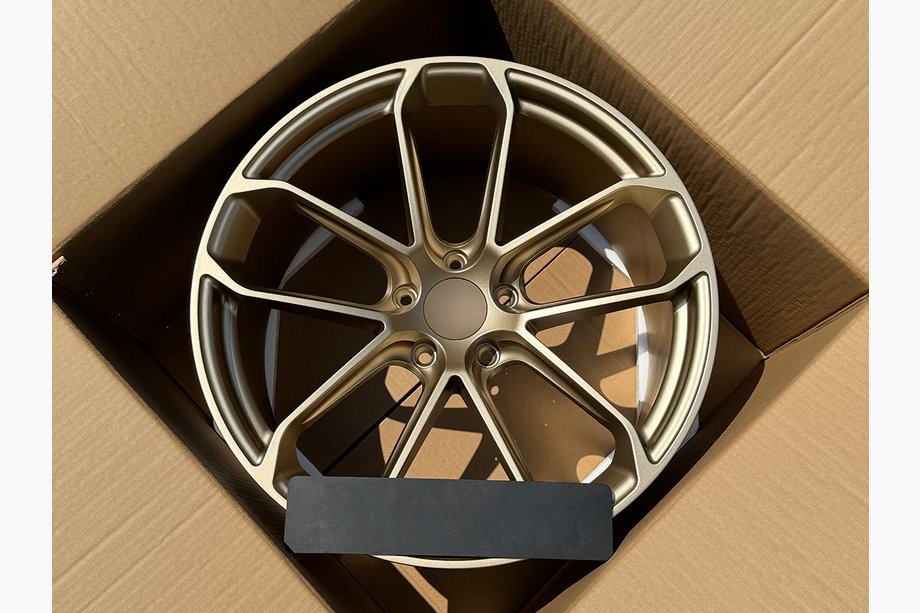 Porsche Cayenne 2018– Smidda OEM-fälgar R22 V7 (4 st) Image