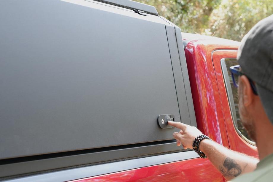 Ford Ranger 2011–2022 Flakkåpa Omcap V3 Foto 2