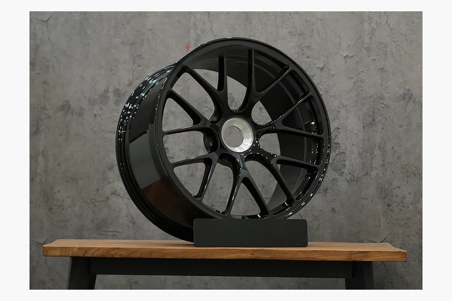 Porsche 911 (997) 2004–2012 Smidda OEM-fälgar R20 V3 (4 st) Image