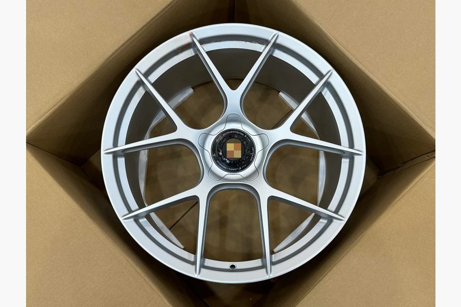 Porsche 911 (992) 2018– Smidda OEM-fälgar R20 R21 V39 (4 st) Image