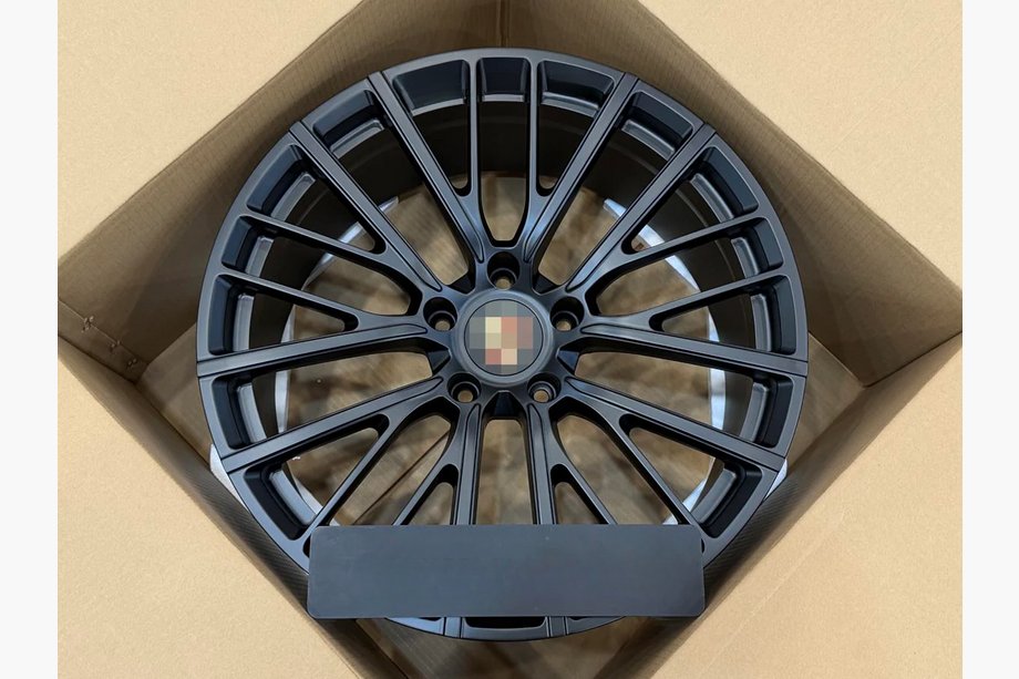 Porsche Cayenne 2010–2017 OEM smidda fälgar R21 (4 st) Image