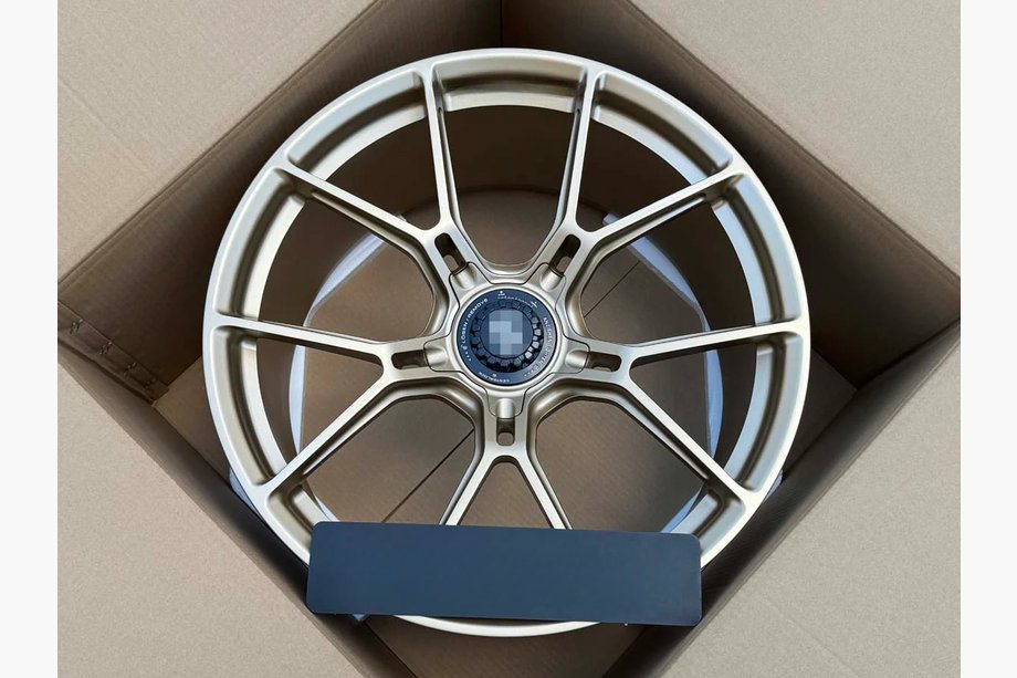 Porsche 911 (992) 2018– Smidda fälgar OEM R20 R21 V41 (4 st) Image