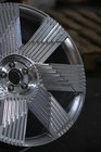 Rolls-Royce Cullinan 2018– Smidda fälgar OEM R24 V1 (4 st) foto 18