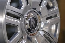 Rolls-Royce Cullinan 2018– Smidda OEM-fälgar R22 V3 (4 st) foto 3