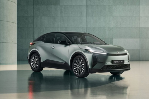 Toyota C-HR+ 2026: Recension – tekniska specifikationer, utrustningsnivåer, bilder Foto 2