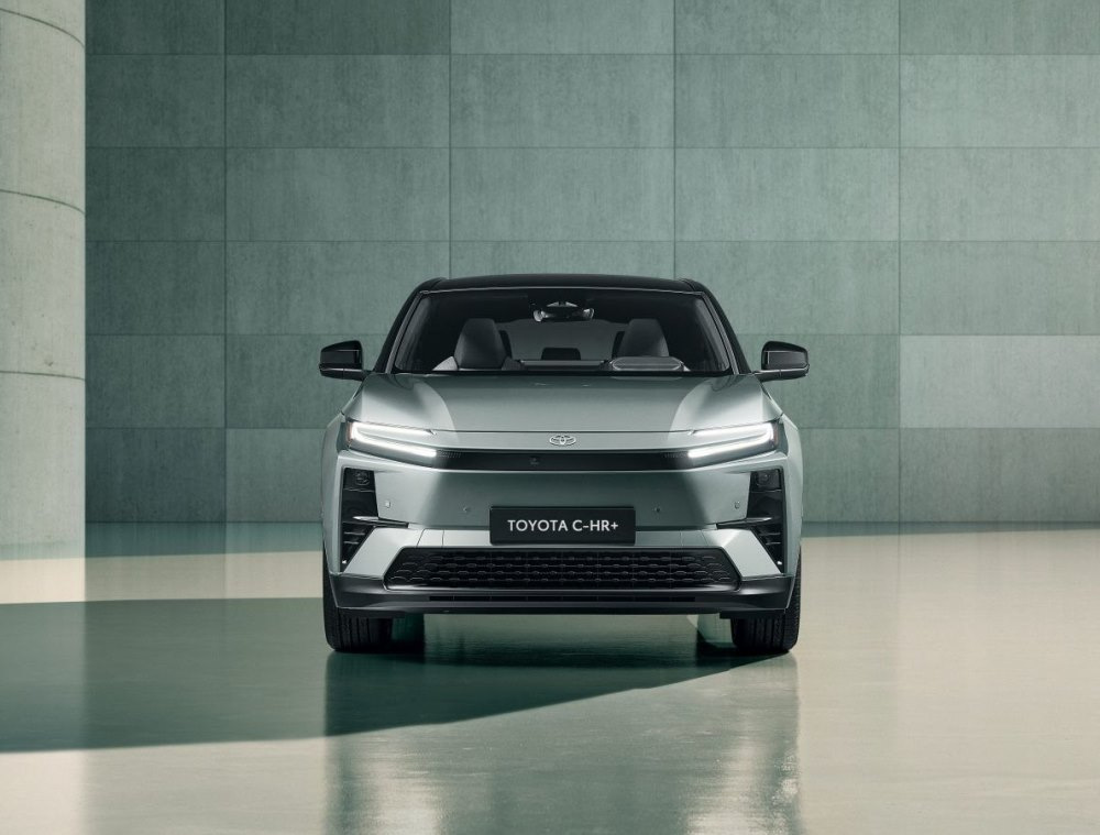 Toyota C-HR+ 2026: Specifikationer, utrustning och bilder
