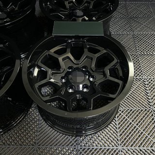Smidda fälgar OEM R17 (4 st) Toyota Hilux 2015– foto 2