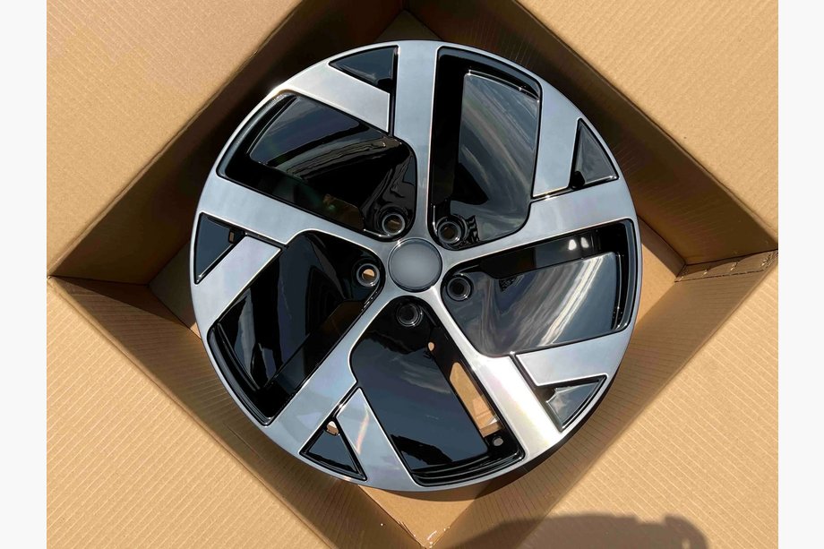 Lucid Air Smidda OEM-fälgar R19 V1 (4 st) Image