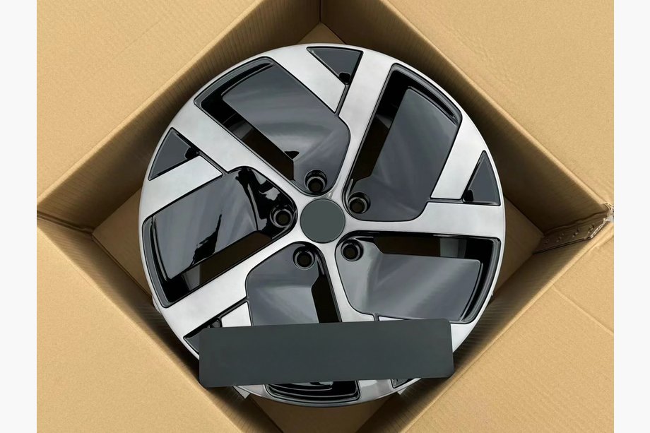 Lucid Air Smidda fälgar OEM R19 V2 (4 st) Image