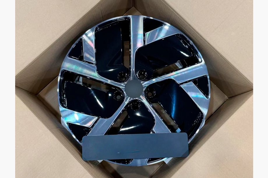 Lucid Air Smidda OEM R19 V4 fälgar (4 st) Image