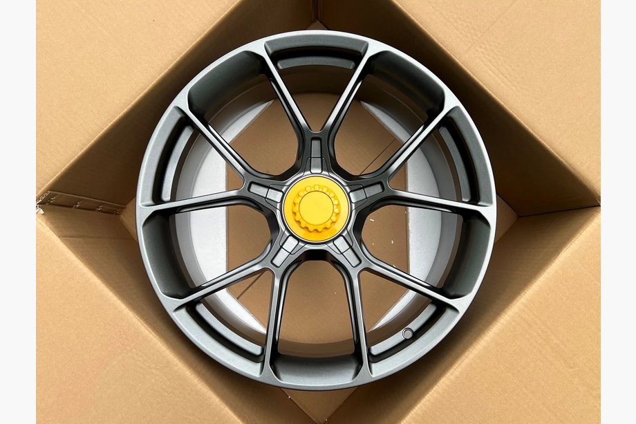 McLaren 720S Smidda OEM-fälgar R19 R20 V2 (4 st) Image