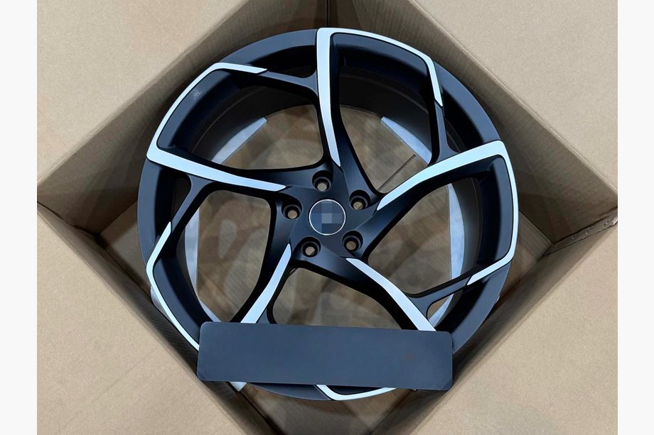 McLaren 720S Smidda OEM fälgar R19 R20 V4 (4 st) Image