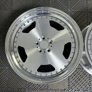 Smidda OEM-fälgar R19 R20 (4 st)