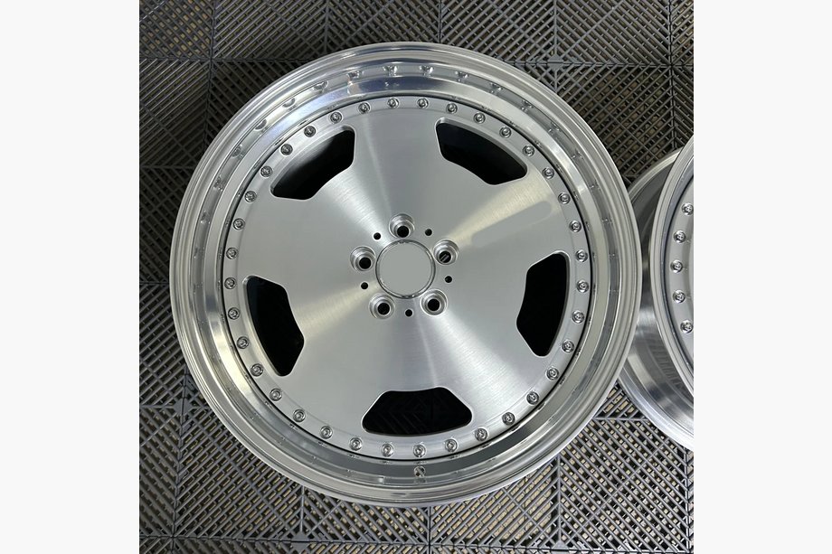 Mercedes SL R129 1989–2001 Smidda OEM-fälgar R19 R20 (4 st) Image
