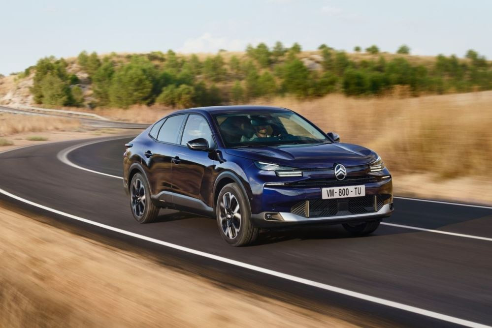 Test av Citroen C4 X 2024: Stilfull crossover-fastback med komfort