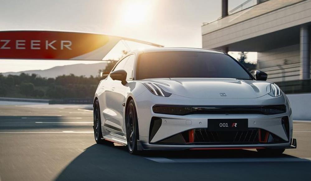 Zeekr 001 FR: Extrem eldriven sedan