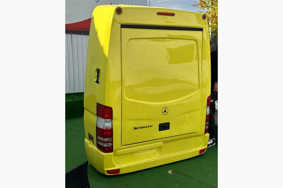Mercedes Sprinter W906 2006–2018 Hängande bagagehållare (Gul) Foto 9