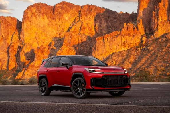 Toyota RAV4 GR Sport Plug-in Hybrid 2026: Översikt av sjätte generationen