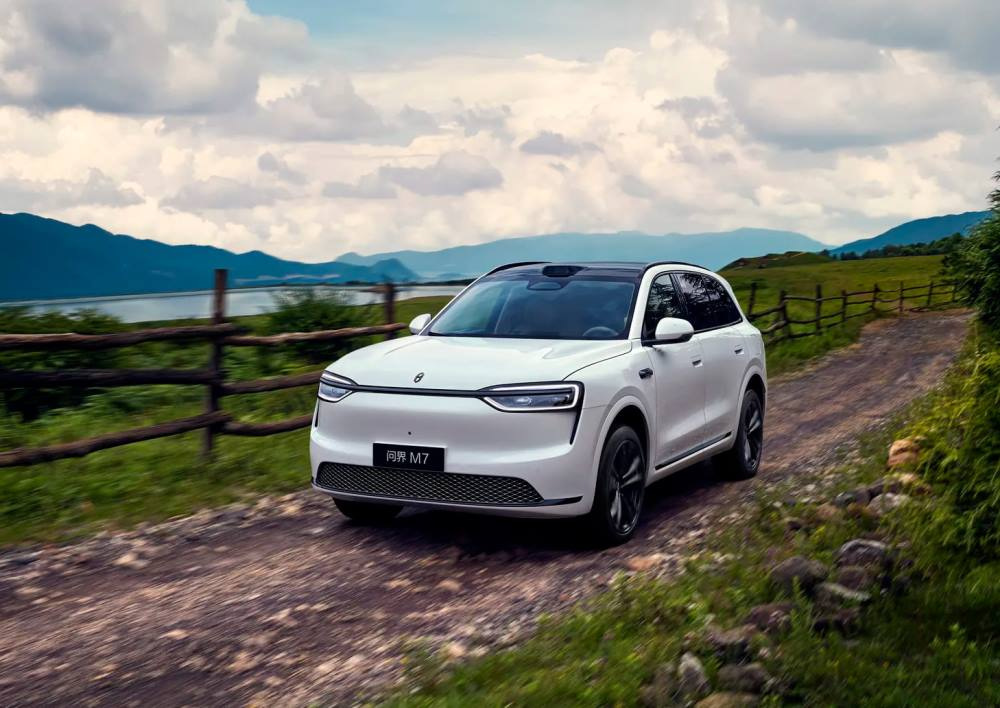 Aito M7 2025: Test av den elektriska versionen av crossovern