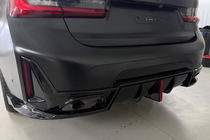 BMW 3-serien G20/G21 2018– Diffusor till bakre stötfångare B-Style LED (för M-Sport 2023+, ABS) foto 6