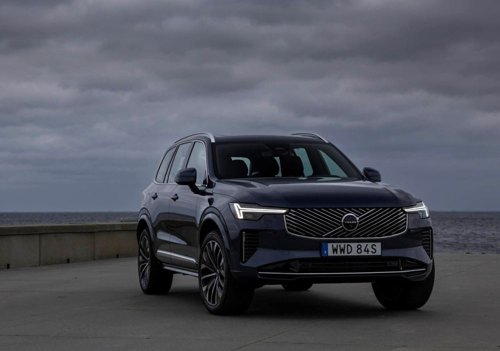 Volvo XC90 II (2024): lyxig familje-SUV med hybridteknik