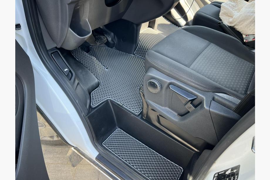 Ford Custom 2013–2022 Polyuretan tröskelmattor (2 st, EVA, grå) Image